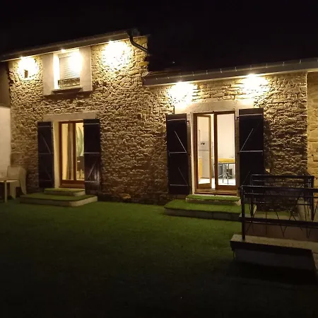Maison Chaleureuse Avec Piscine * Mazirot